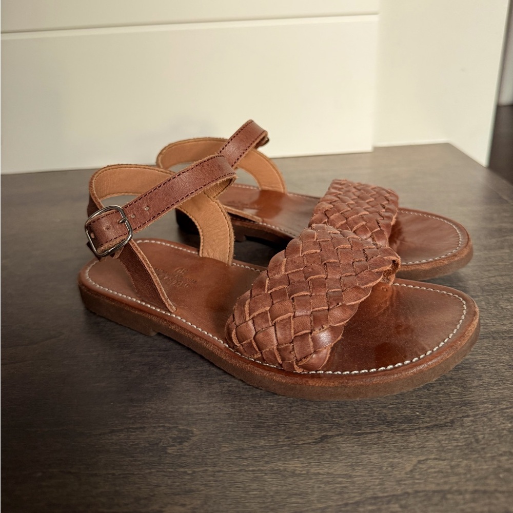 Adelisa & co Espresso Trenza sandals EUC